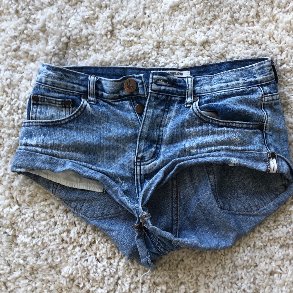 One teaspoon shorts